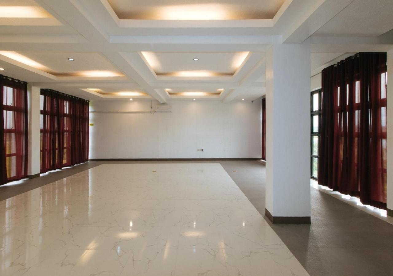Reddoorz Near Iloilo International Airport Hotel Cabatuan Bagian luar foto