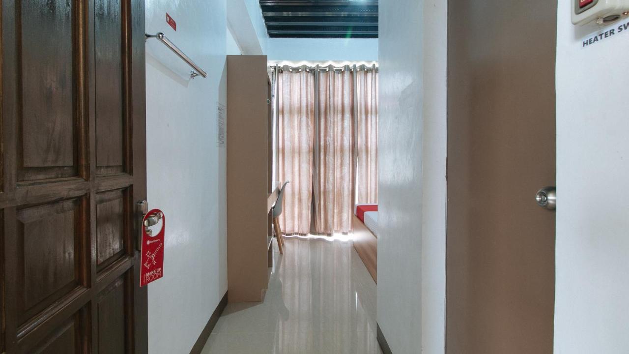 Reddoorz Near Iloilo International Airport Hotel Cabatuan Bagian luar foto